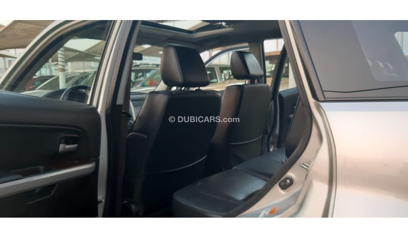 سوزوكي جراند فيتارا خليجى  بدون حوادث رقم 1 فتحة جلدمثبت سرعة رنجات حساسات جناح خلفى  2 ريموت تحكم مرايا بحالة ممتازة