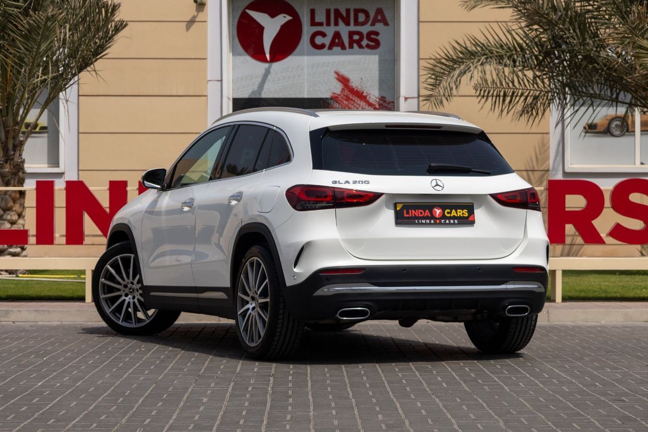 Mercedes-Benz GLA 200 Premium 1.4L