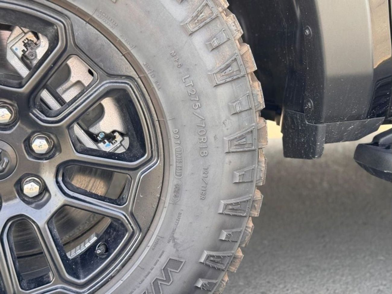 رام 1500 CREW CAB 3.0L REBEL X PETROL AUTOMATIC TRANSMISSION ( FOR RE- EXPORT ONLY )