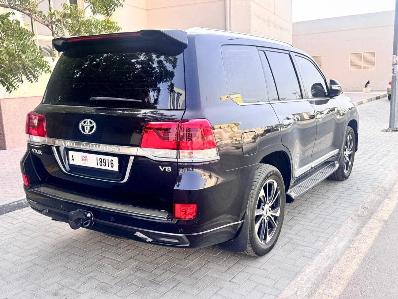 Toyota Land Cruiser VXR
