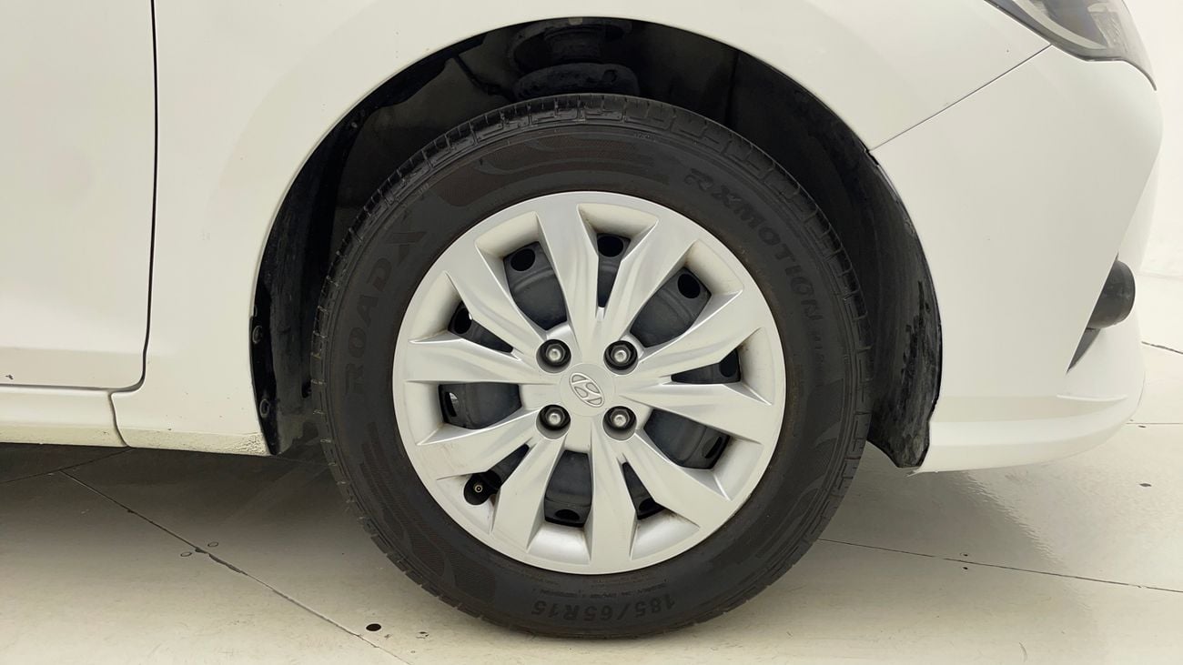 Hyundai Accent SMART 1.6 | Zero Down Payment | Free Home Test Drive