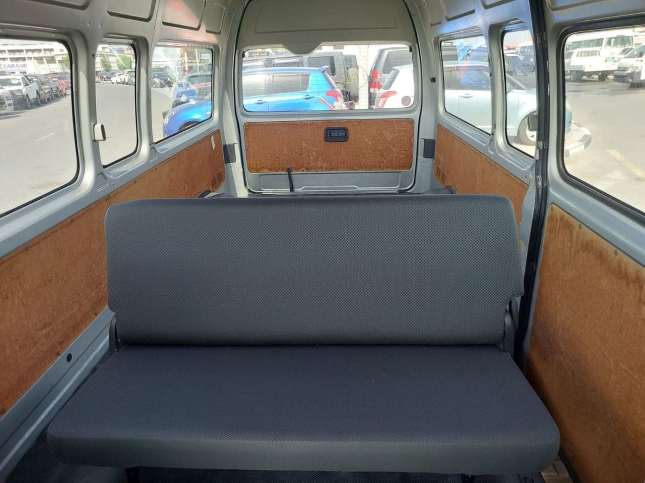 Toyota Hiace TOYOTA HIACE VAN RHD 2013 MODEL 3.0 L DIESEL AUTOMATIC(PM11956)