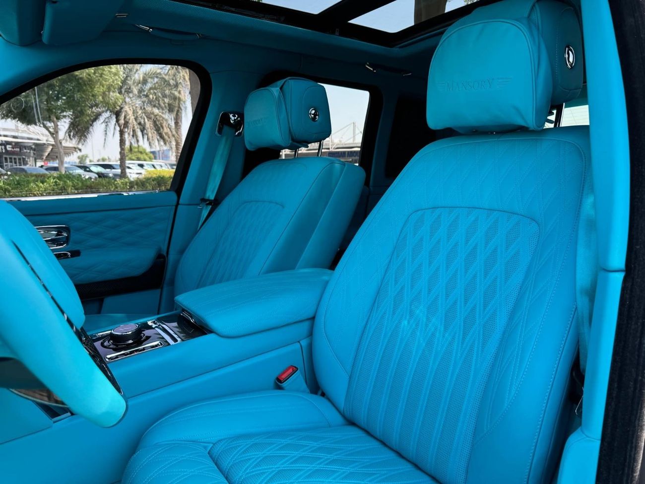 Rolls-Royce Cullinan Std MANSORY GCC SPEC NEAT AND CLEAN LESS KILOMETER