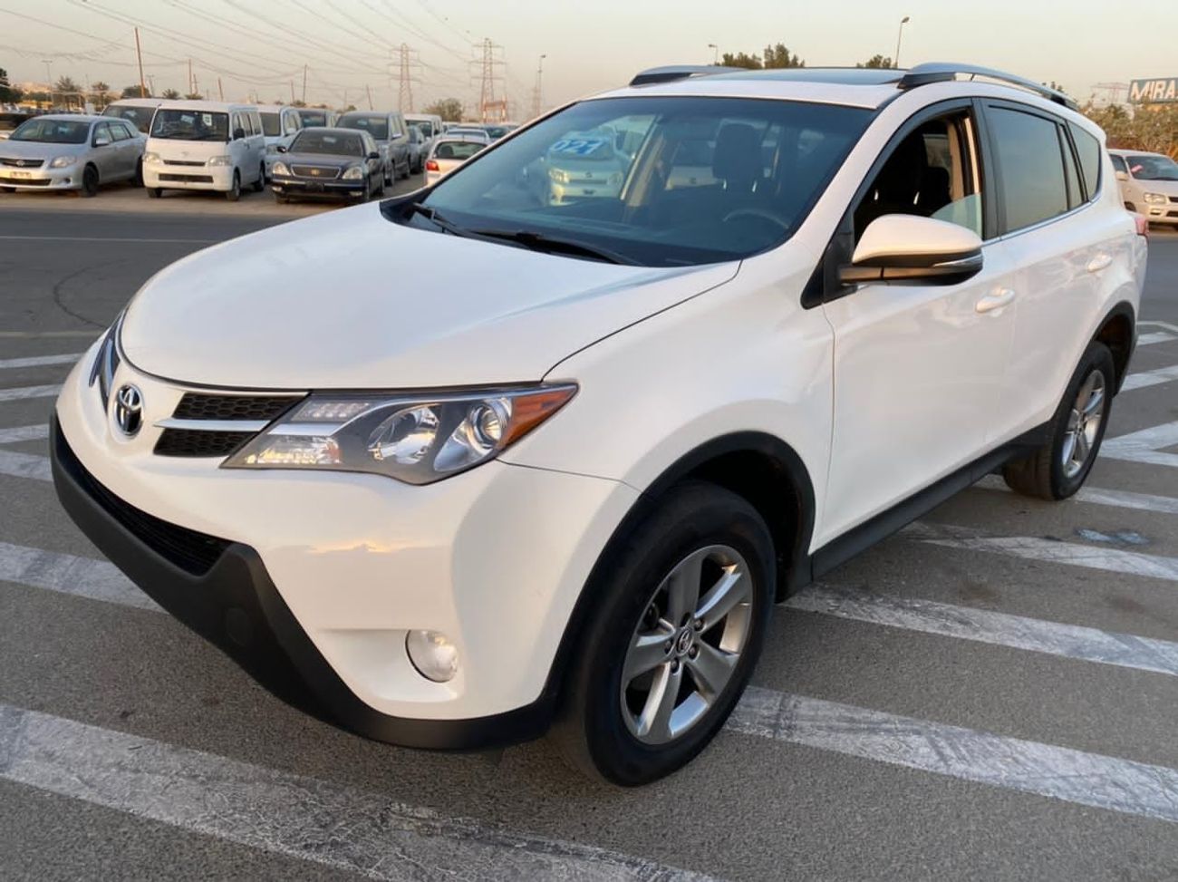 Used 2015 TOYOTA RAV4 XLE 4X4 WITH SUNROOF AND REAR CAMERA MID OPTION ...