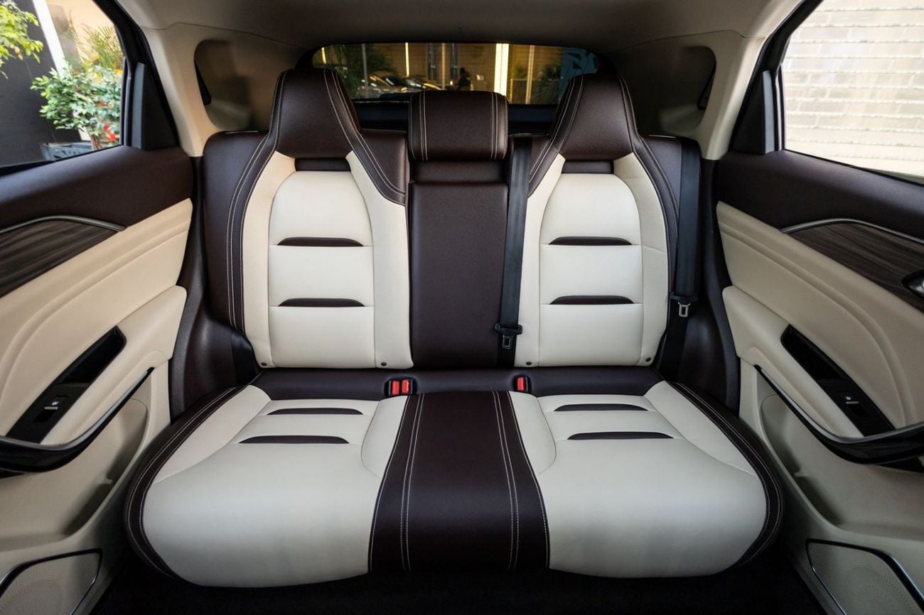 Bestune T77 Bestune T77 Luxury 2024 2024 GCC | Agency Warranty | Service Contract for 858.00 AED monthly