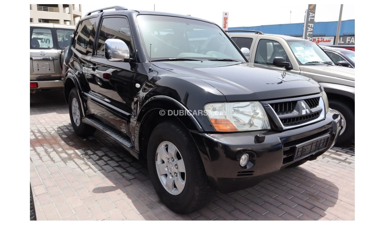 ميتسوبيشي باجيرو V6