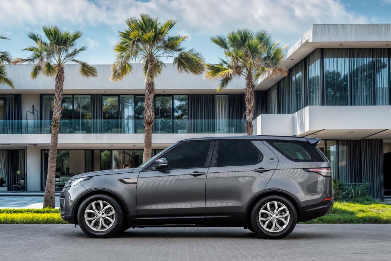 Land Rover Discovery | 2,056 P.M  | 0% Downpayment | Full Agency History | Side Step!