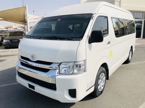 Toyota Hiace Toyota hayas hai roov full Option good condition