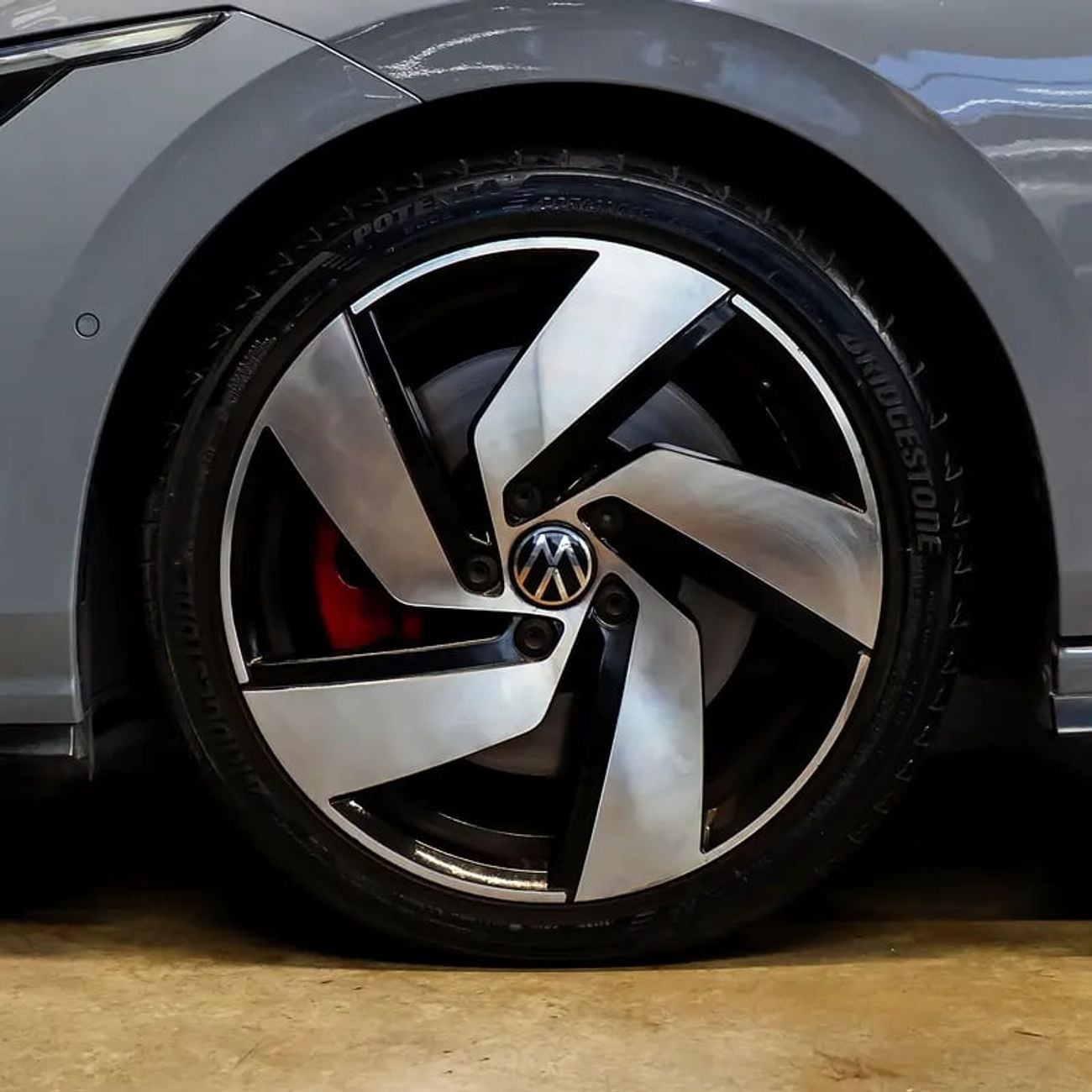 فولكس واجن جولف GTI 2,107 pm • 0% Downpayment • VW GTI • Agency Warranty