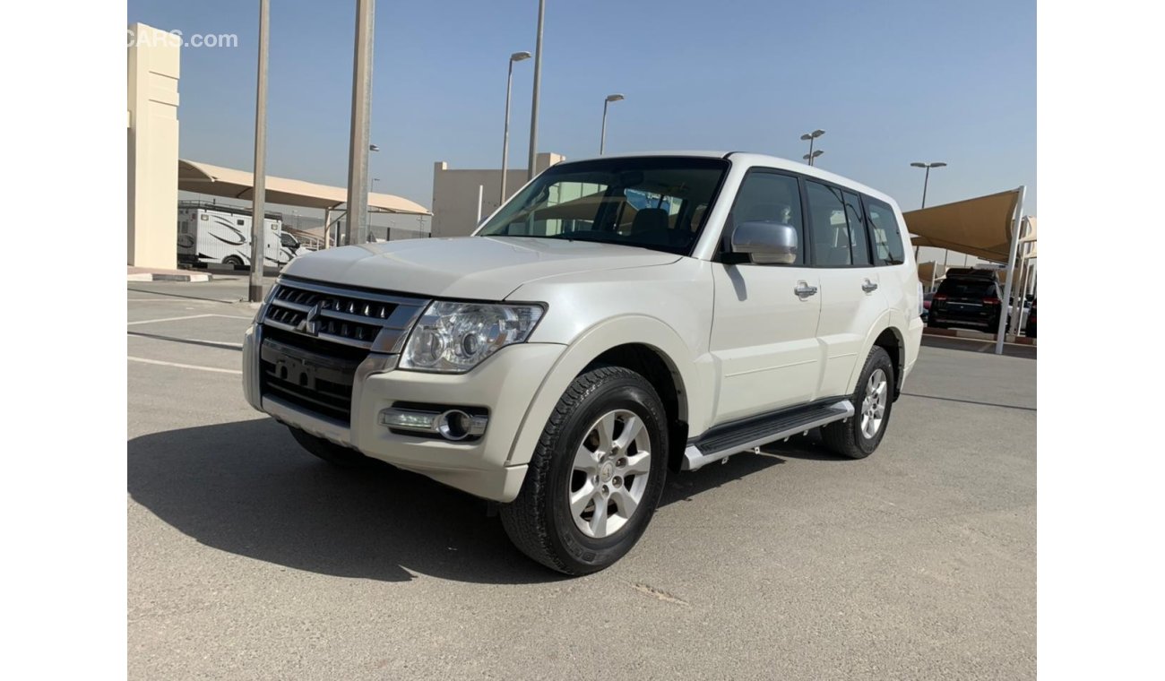 Mitsubishi Pajero Mitsubishi Pajero Model 2016 gcc free accident for sael