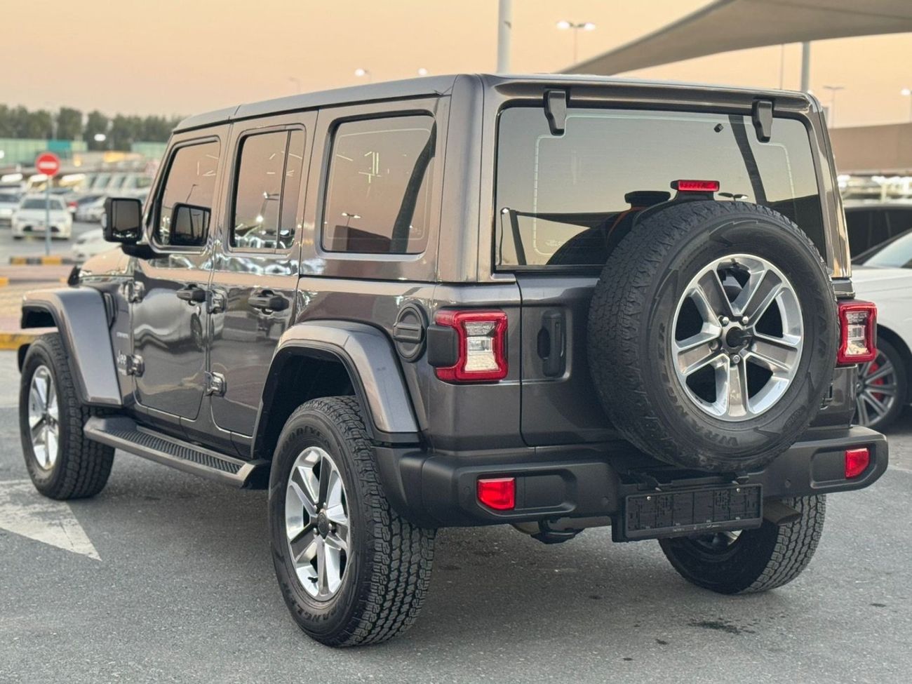 جيب رانجلر Sahara 3.6L A/T (5 Seater)
