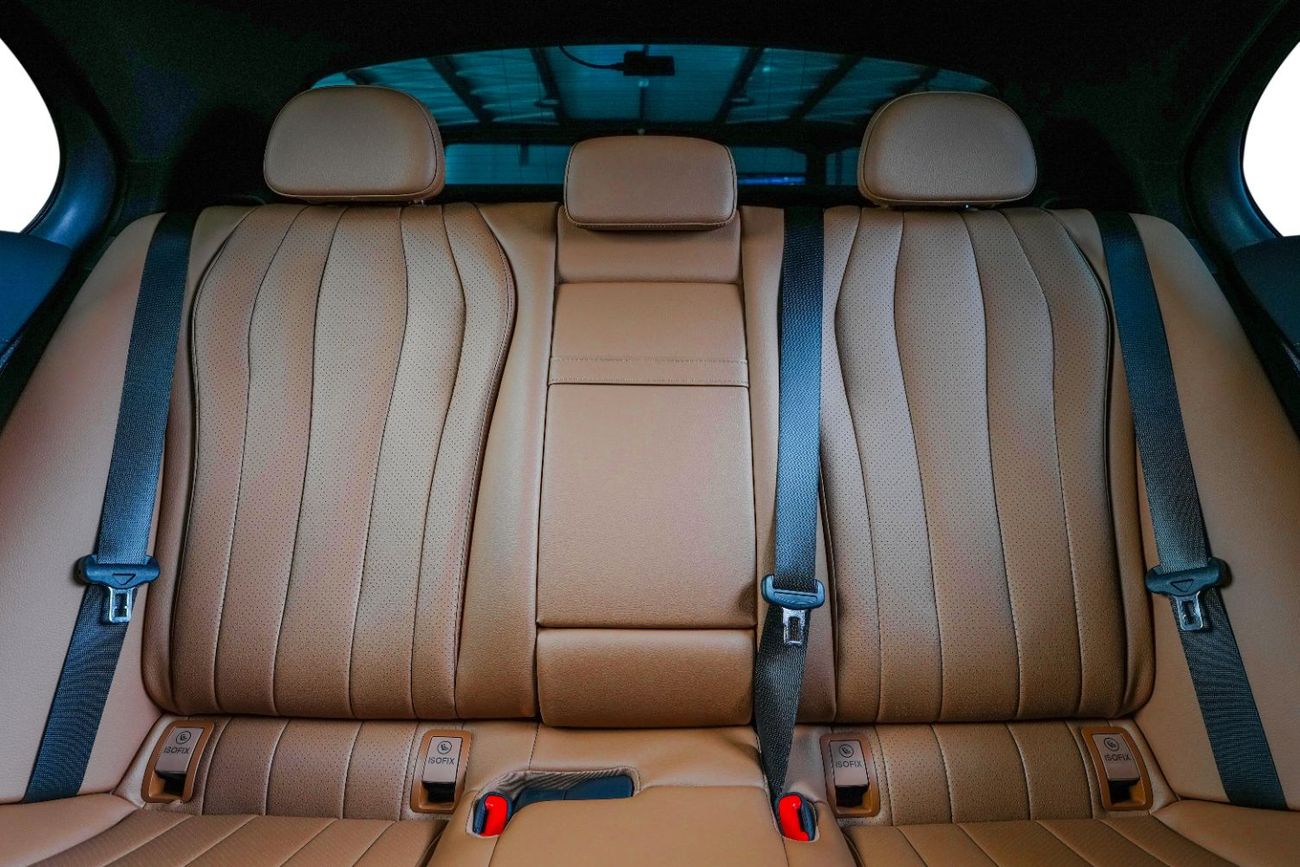 مرسيدس بنز E200 2.0L