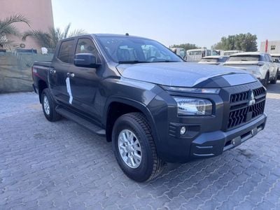 Mitsubishi L200 MITSUBISHI L200 Petrol Double Cabin 4WD 5MT 2.5L GLX - Basic Option _Grey