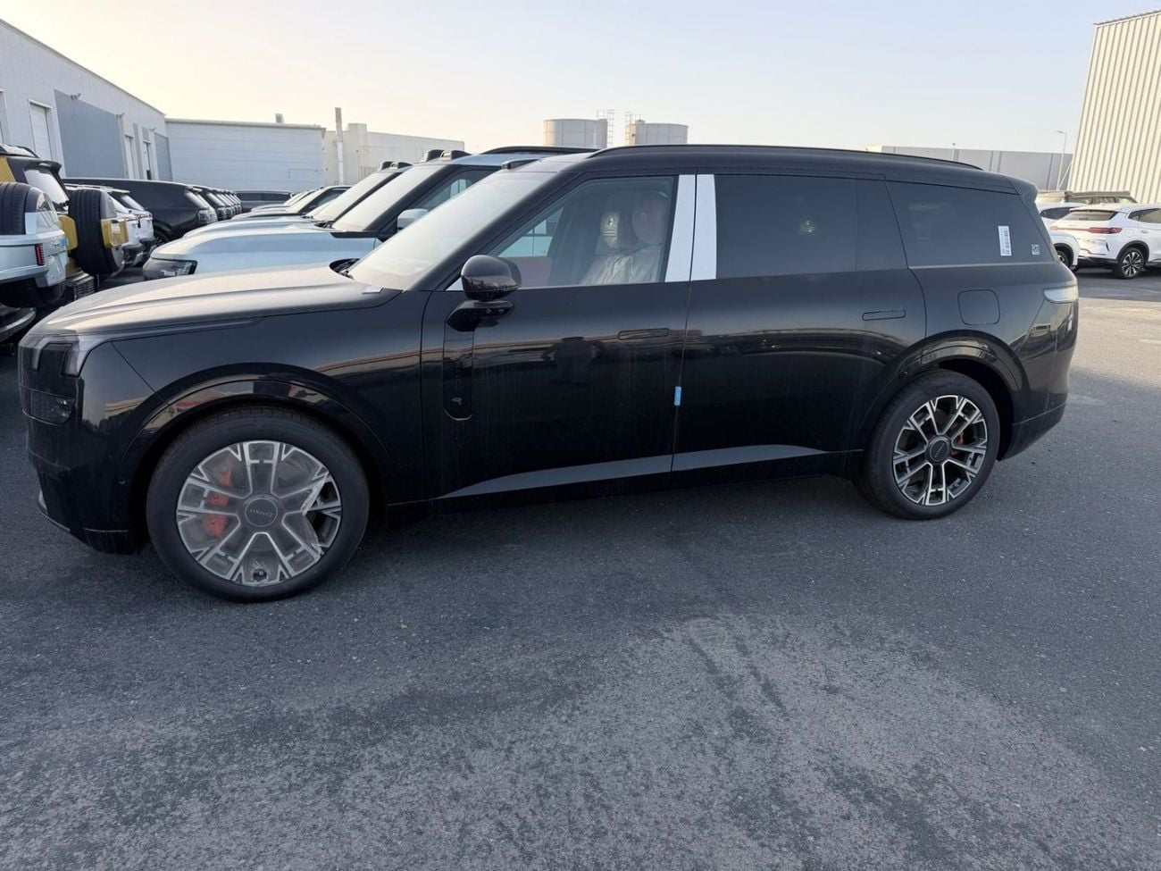 Lynk & Co 900 ULTRA FLAGSHIP FOR LOCAL