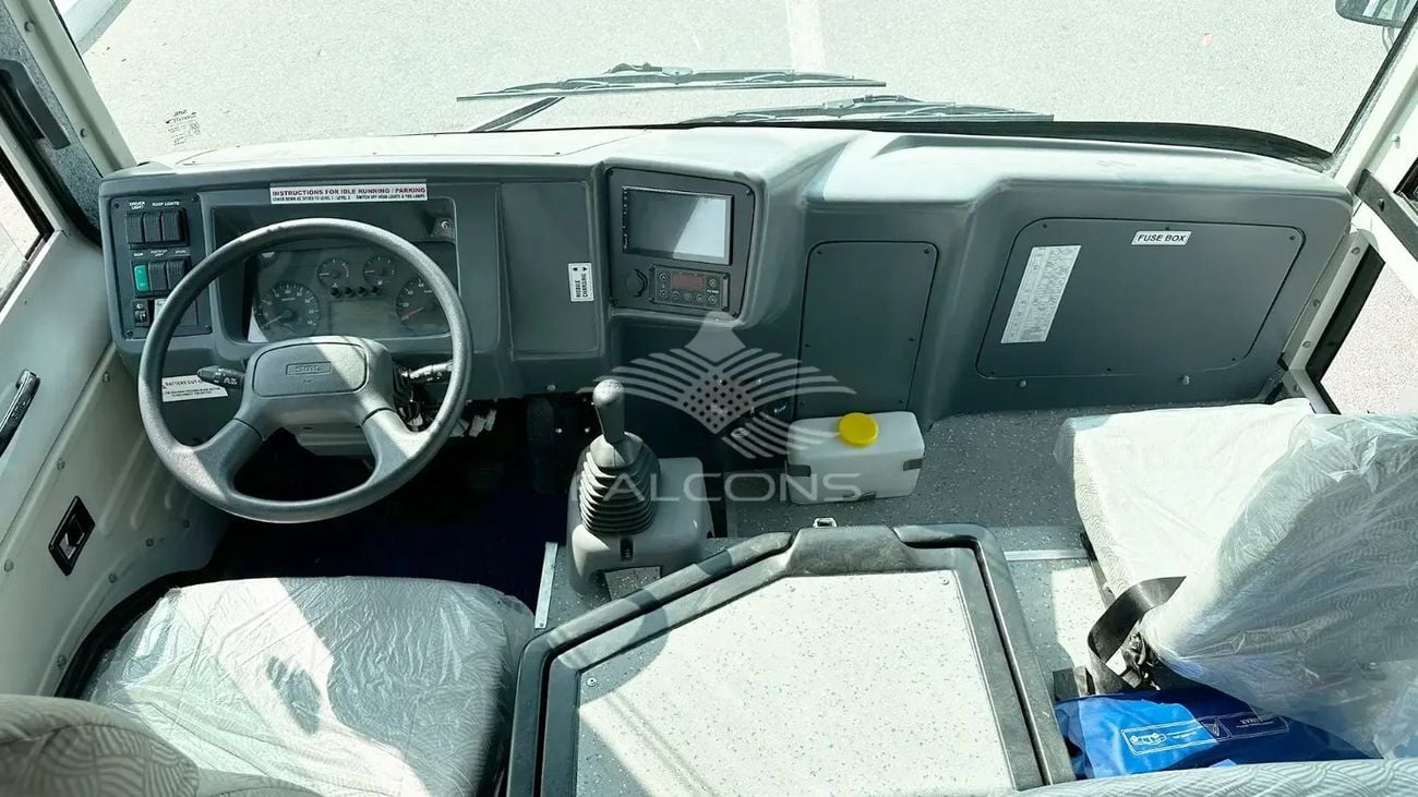 SML Isuzu S7 Bus SML-Isuzu S7 Bus 3455cc 47-SEATER AC Diesel MT