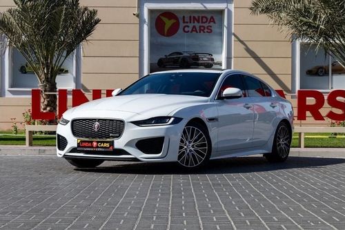 Jaguar XE R-Dynamic SE 2.0L (250 HP) Jaguar XE P250 R-Dynamic SE 2020 GCC under Agency Warranty with Flexible