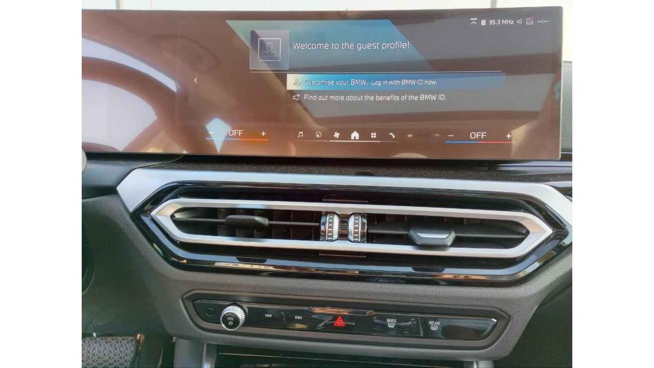 BMW i3 i3   35L / SEDAN / RWD / 0 KM Electric Car White color