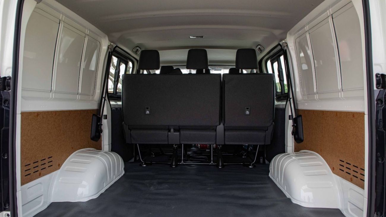 تويوتا هاياس STD ROOF | 6S P | 3.5 L | MT | GL RB | 3 Years Warranty | For Local Registration +10%