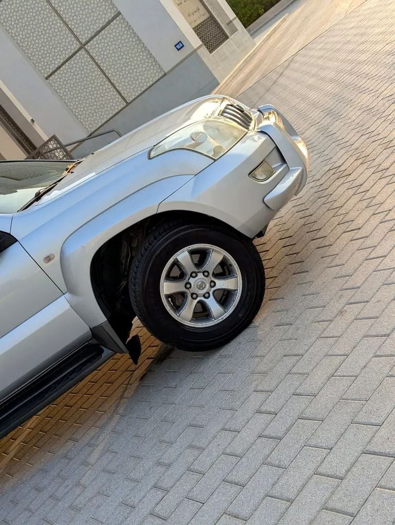 Toyota Prado GX GCC Specs V4 2.7L Interior and Exterior Excellent Condition