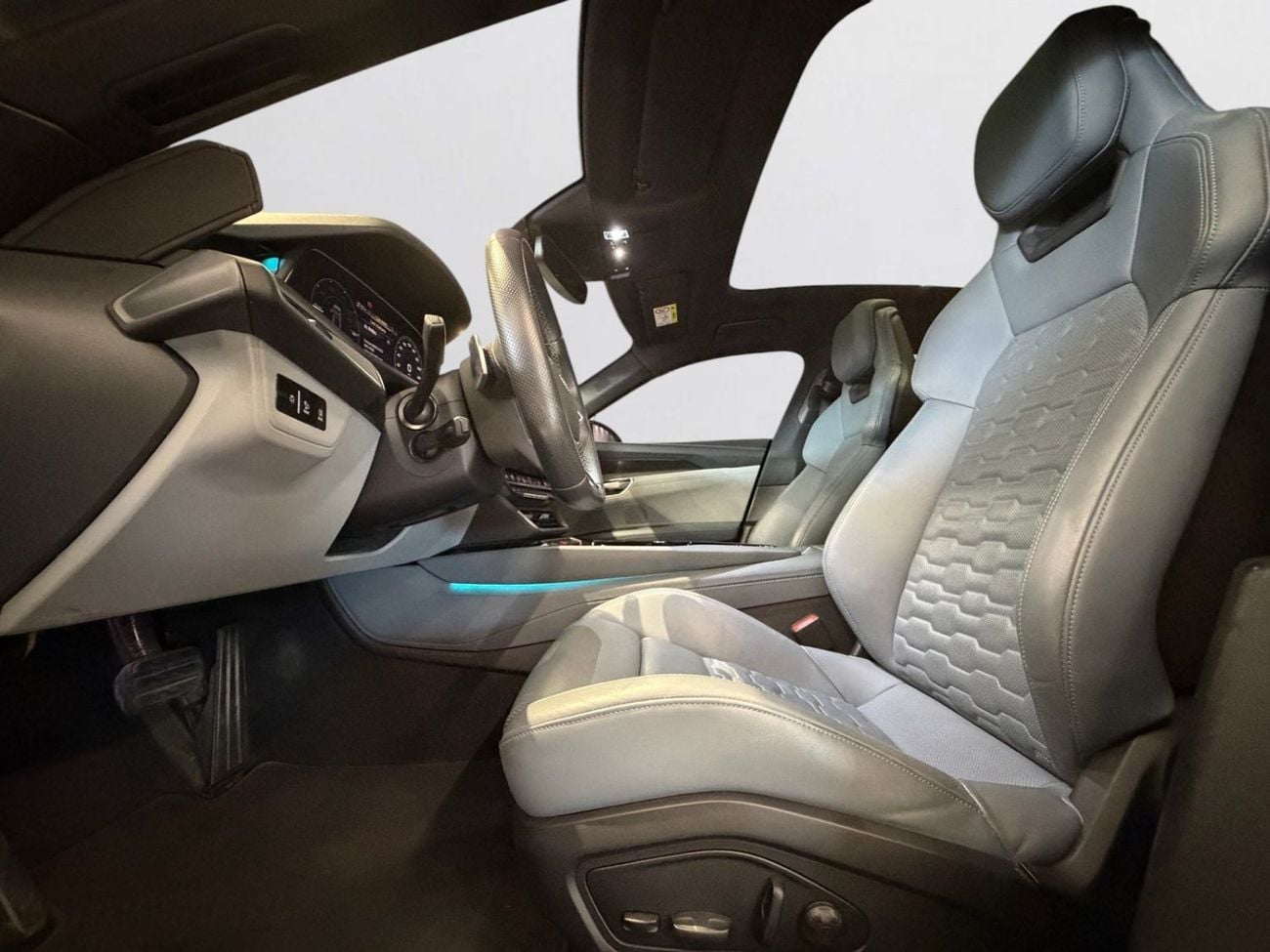 Audi e-tron GT RS (L · None - Electric Cyl · Automatic · Electric · Sedan · All Wheel Drive · 5 Seats · 4 Door) AED 3,200 P.M | 0% DOWN PAYMENT | AUDI E-TRON GT | 2022 | GCC SPECS