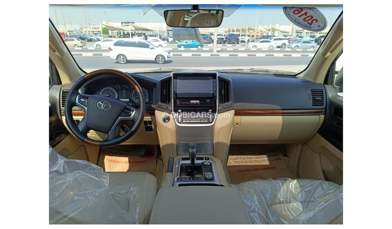 Toyota Land Cruiser GXR The car is very good, in perfect condition, looks clean from the inside and outside without any