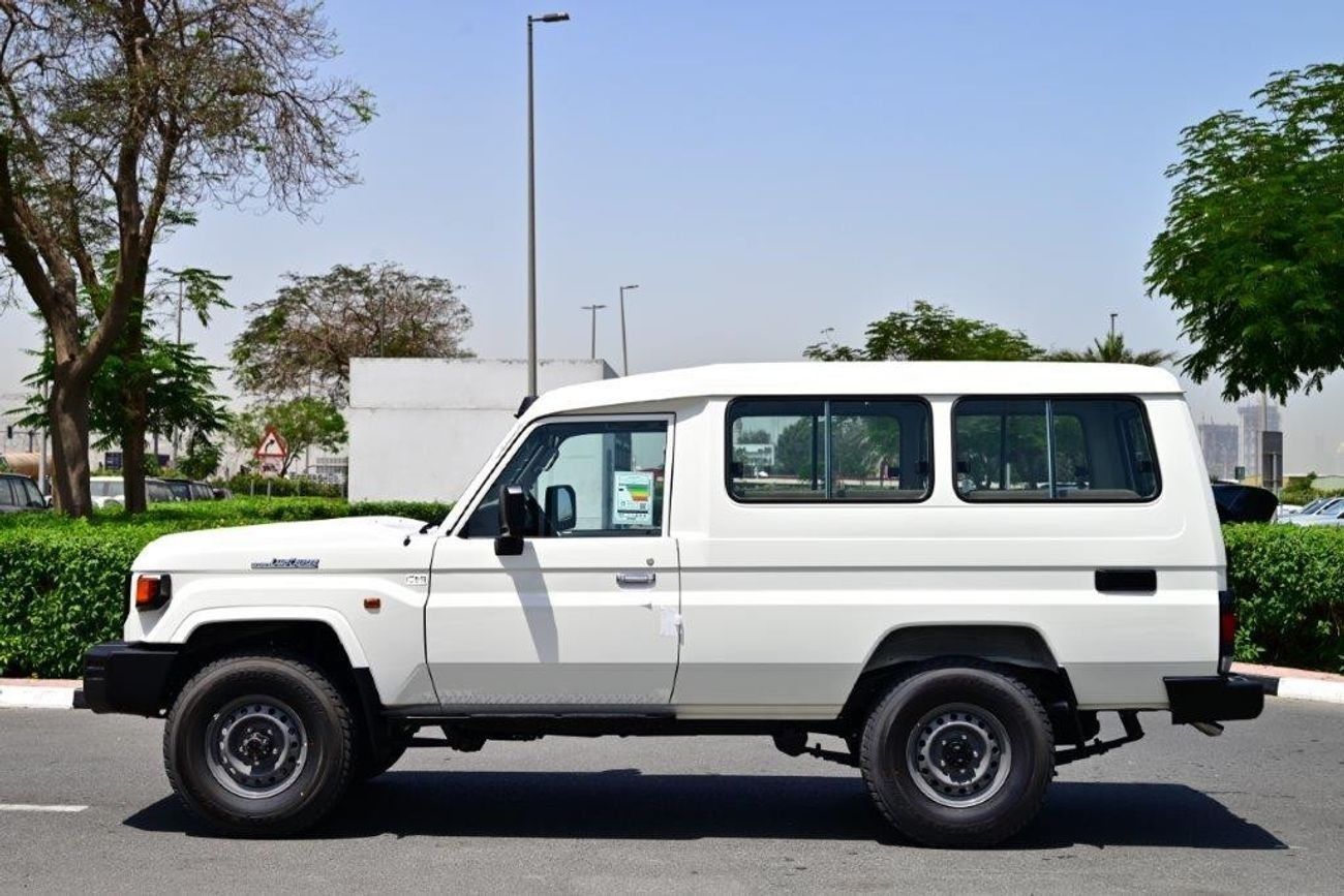 Toyota Land Cruiser 70 2025 TOYOTA LAND CRUISER 78 HARDTOP LWB 2.8LDIESEL 9-SEATER 4WD   MANUAL TRANSMISSION– EURO4