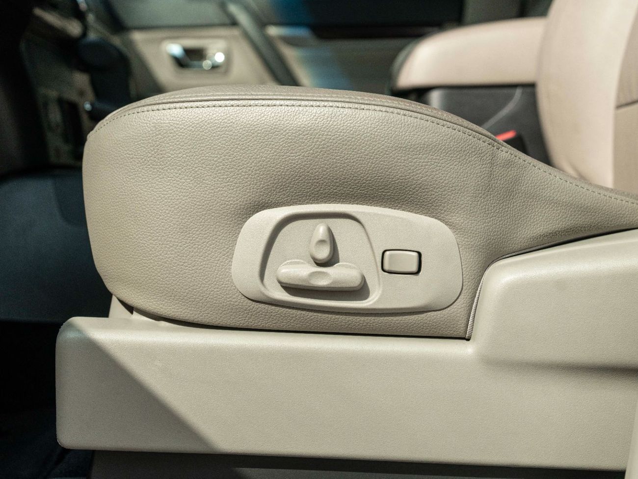 Mitsubishi Pajero GLS 3.8L