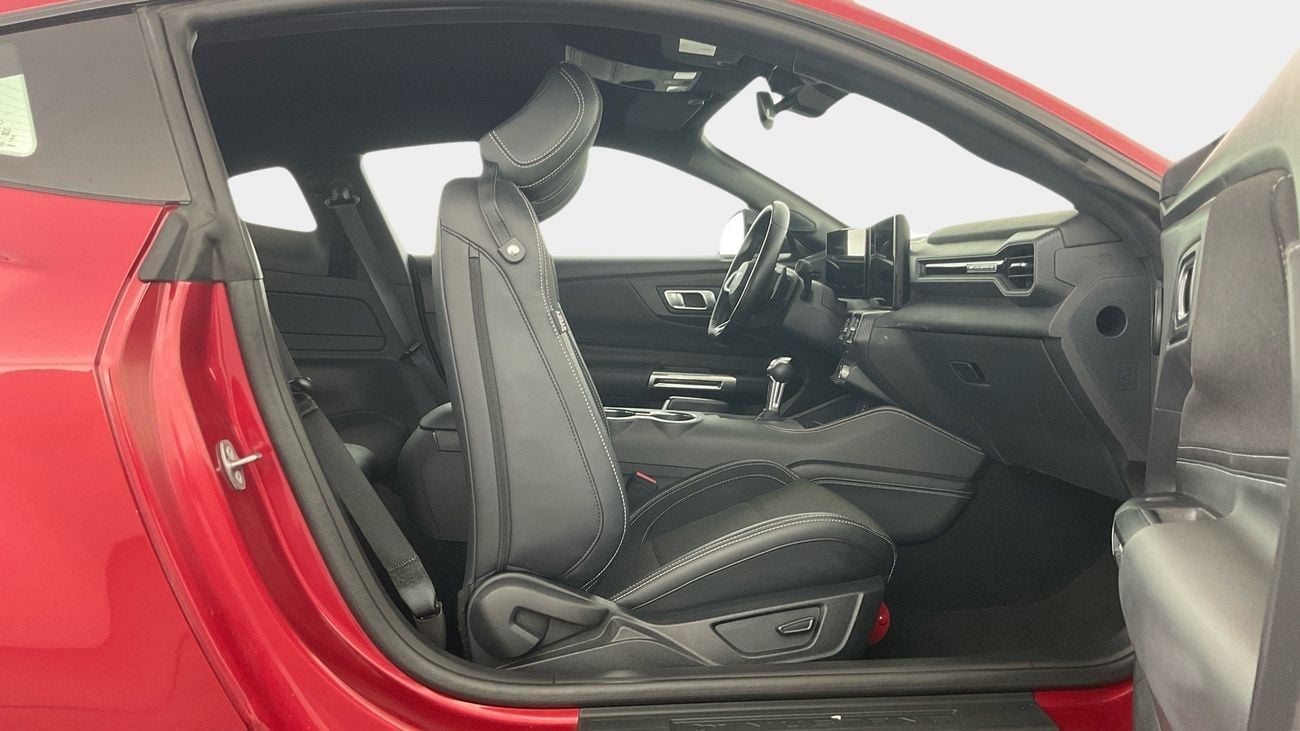 فورد موستانج GT PREMIUM 5.0 V8 GT AUTO FASTBACK | شامل الضمان | 0 ﺪﻔﻋﺓ ﺃﻮﻟﻯ
