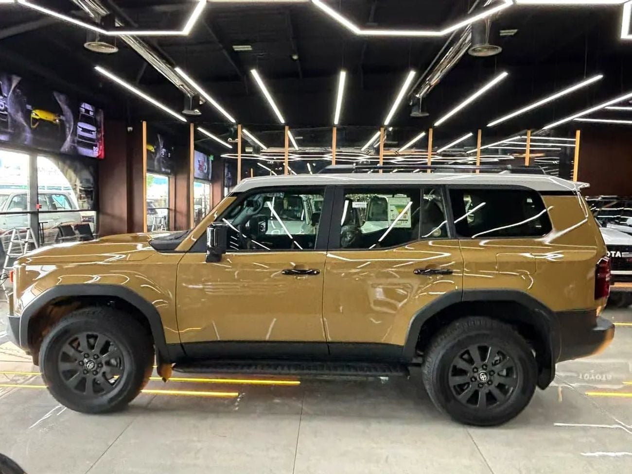 Toyota Prado VXR GCC Specs