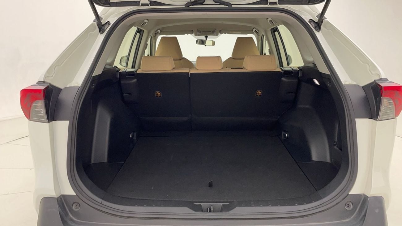 تويوتا راف ٤ 2.5L 2022 | 0 DP | 1237/Month | 30 Day Return | Service History