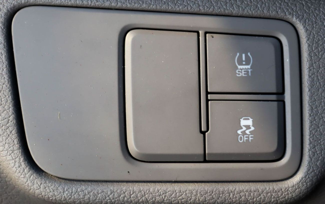 Hyundai Accent Base 1.6L (138 HP) Hyundai Accent 2022 GCC 1.6 L accident-free, in excellent condition, 658 P.M