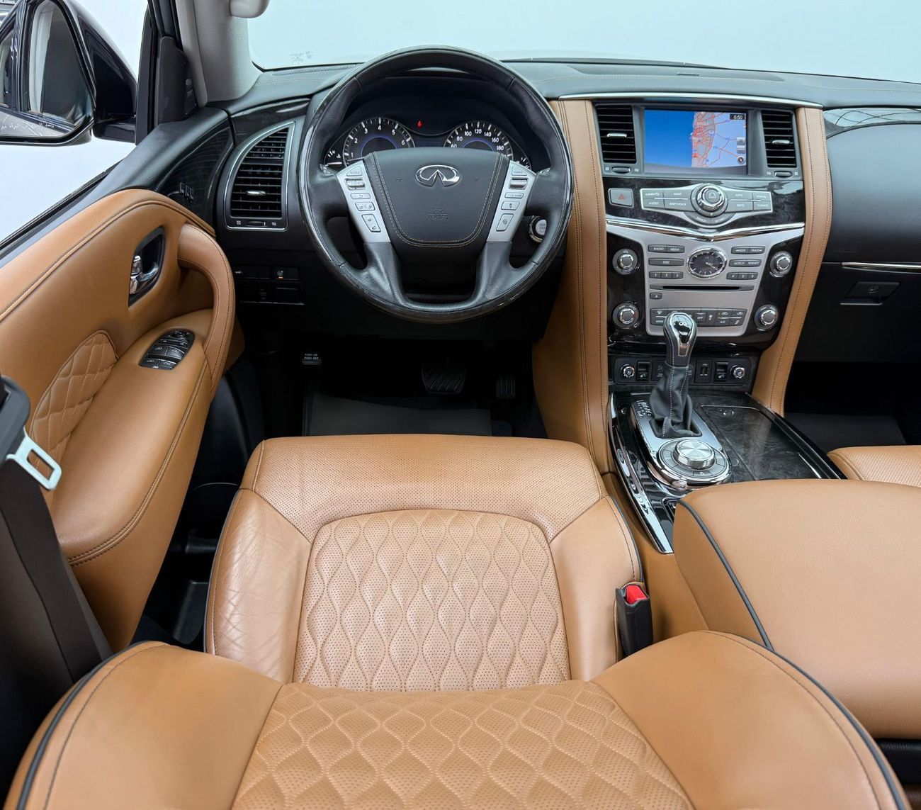 Infiniti QX80 Sensory 8 5.6L 2020 Infiniti QX80 Sensory, Warranty, Full Service History, Excellent Condition, GCC