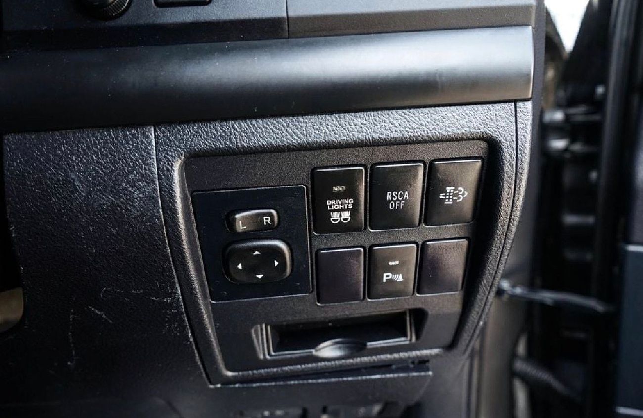 تويوتا لاند كروزر Safari 4.0L