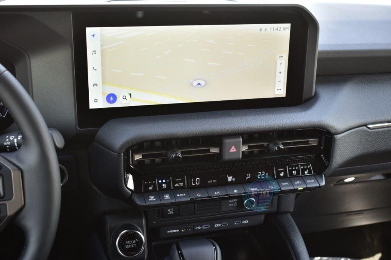 تويوتا برادو Luxury 2.4L Petrol 4WD 7 Seat Automatic