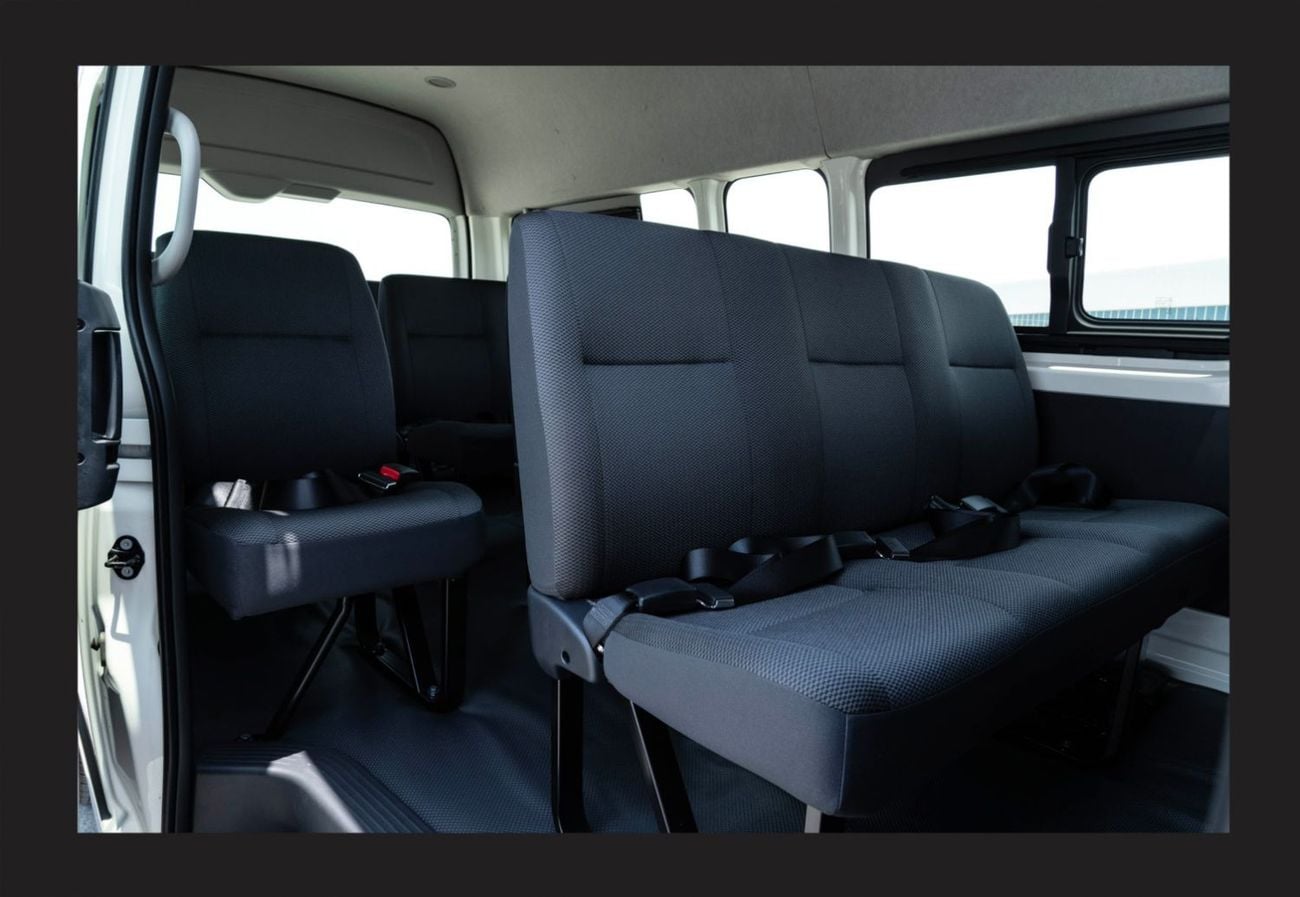 تويوتا هاياس #Am TOYOTA HIACE 3.0L 15-STR H/R MID M/T DSL 2023