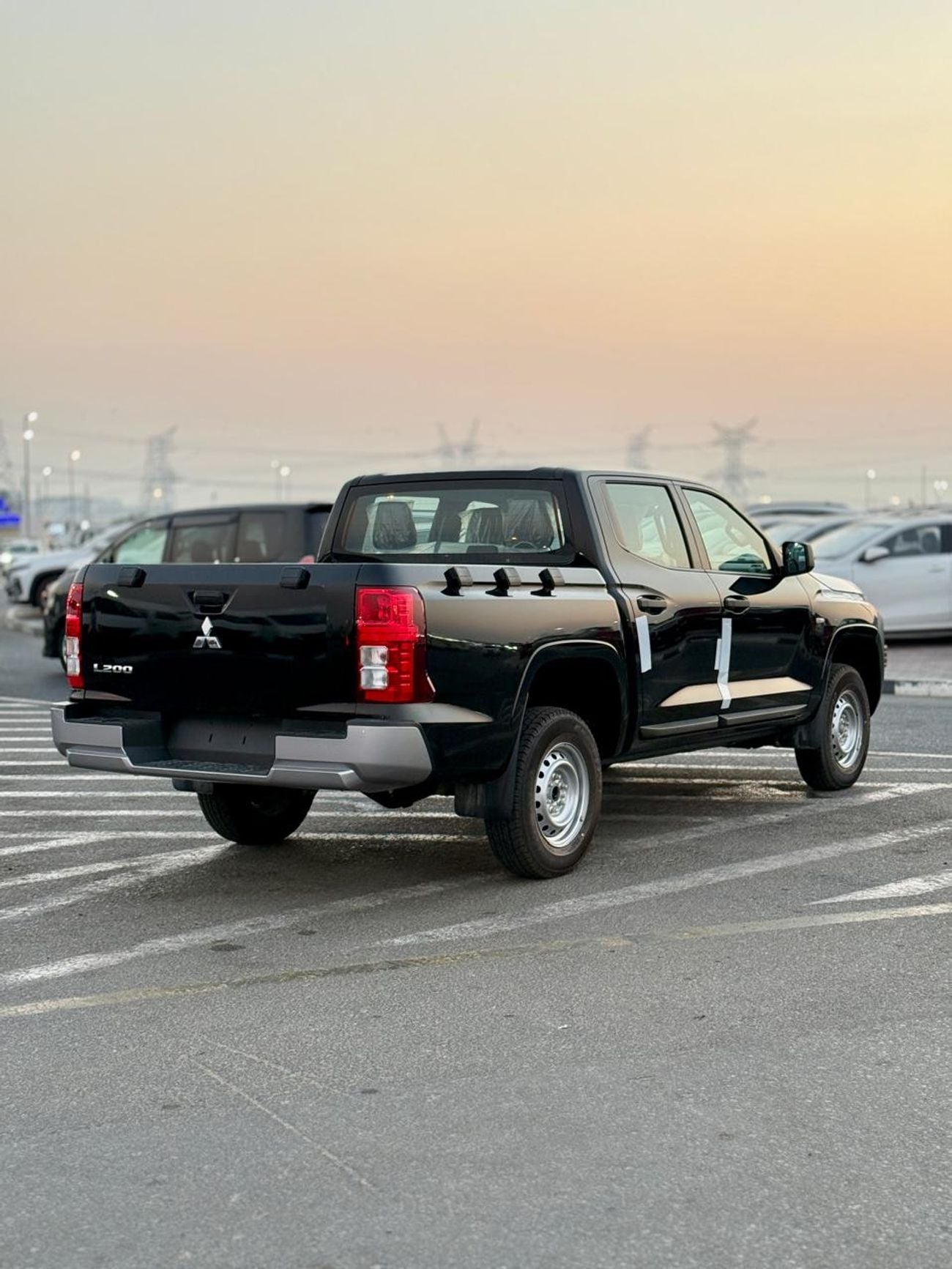Mitsubishi L200 GL Double Cab Petrol 2.4L