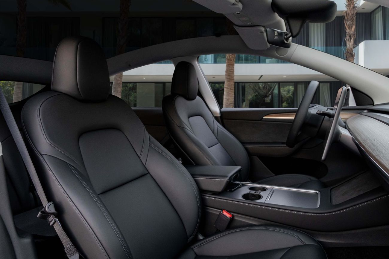 Tesla Model Y Long Range | 2,977 P.M | 0% Downpayment | Full Tesla Warranty | One Owner!