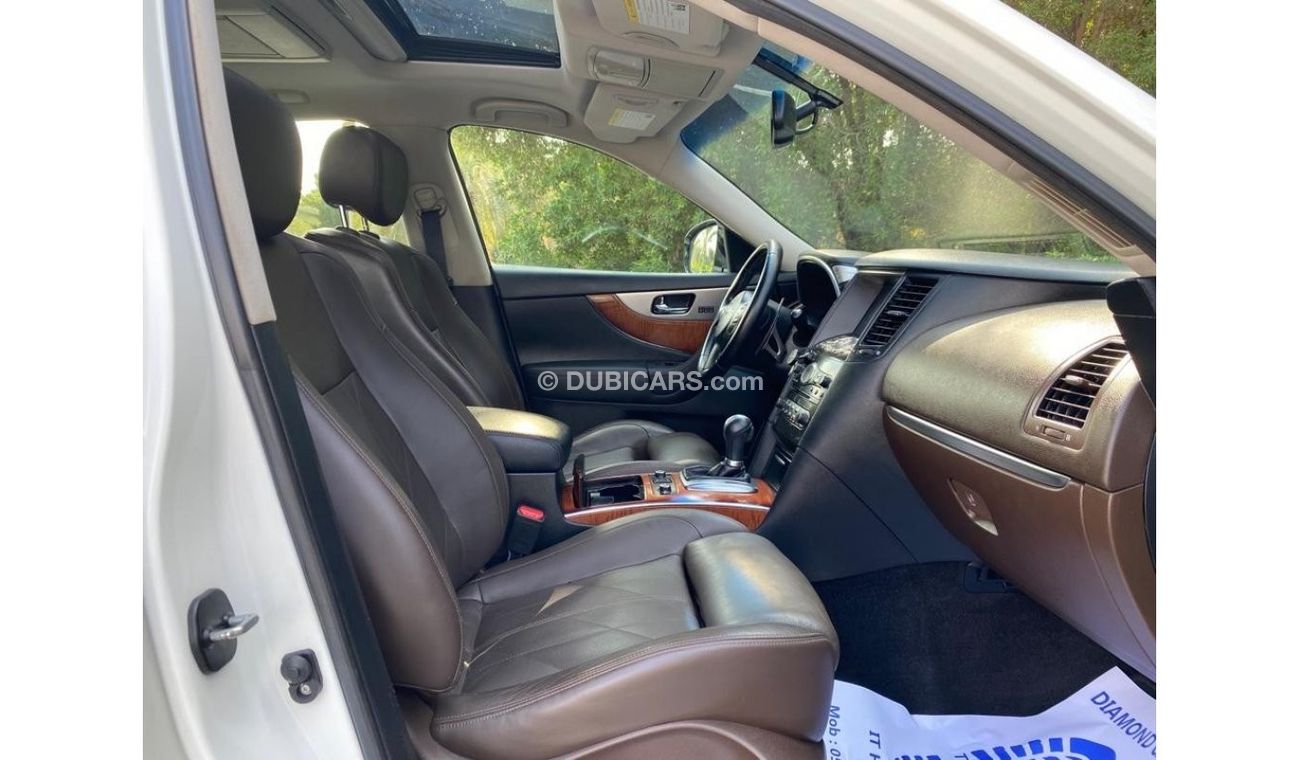 Infiniti QX70 Sport Luxury