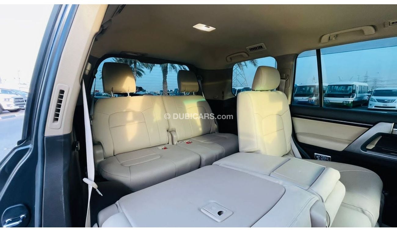 Toyota Land Cruiser LC300 Face-Lifted 4.7L 360 Camera 4WD Premium Beige Interior Sunroof Petrol 7 Seats
