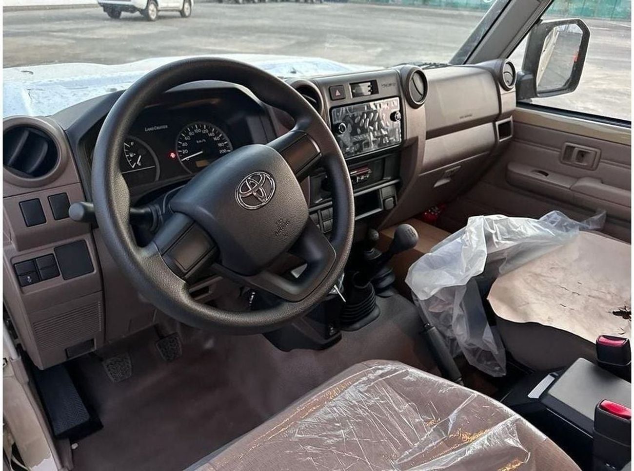 تويوتا لاند كروزر بيك آب 4.5 L Diesel V8 GCC Specs D/C