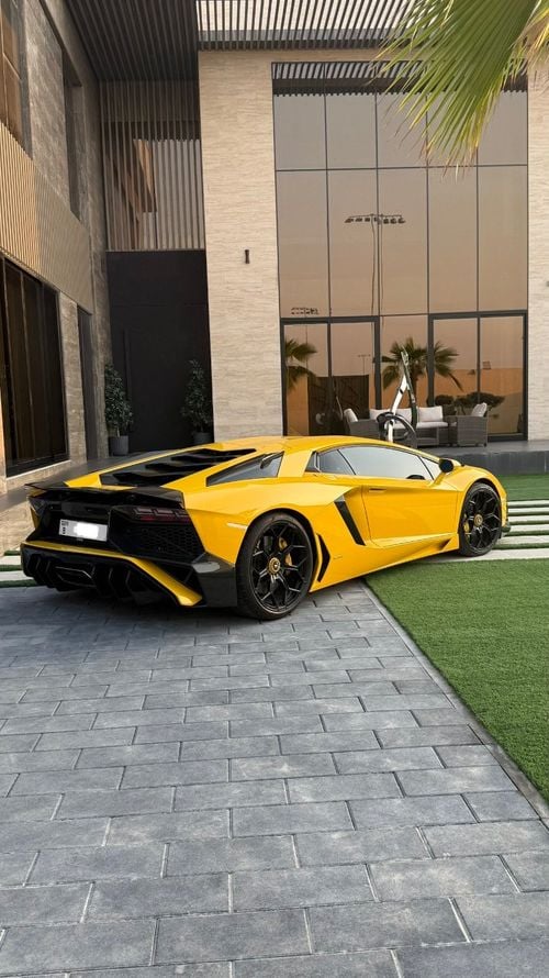 Lamborghini Aventador LP700