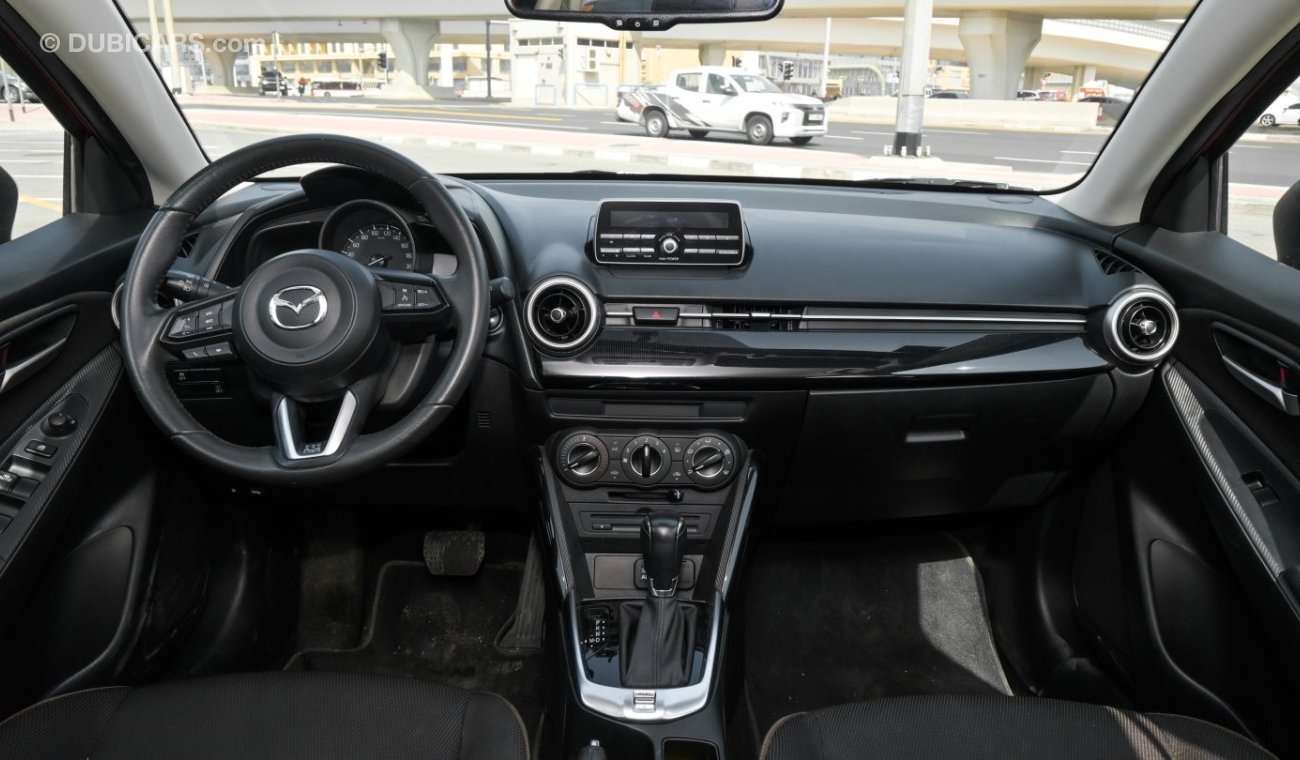 Mazda 2 V Grade