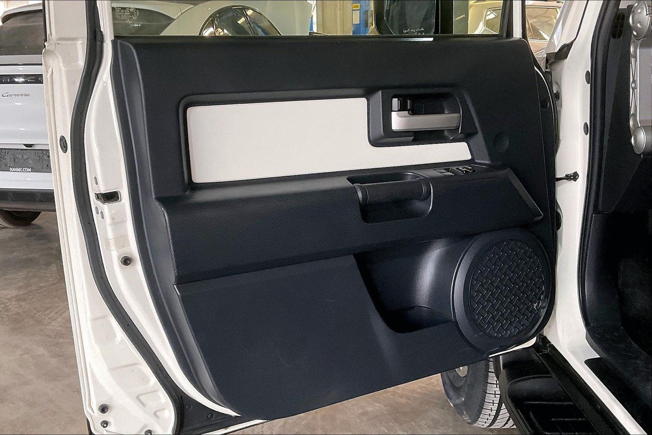 تويوتا إف جي كروزر GXR | شامل الضمان | 0 ﺪﻔﻋﺓ ﺃﻮﻟﻯ