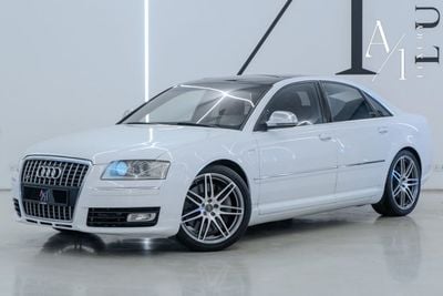 Audi S8 2009 Audi S8 V10, Clean Title, Zero Paint, GCC