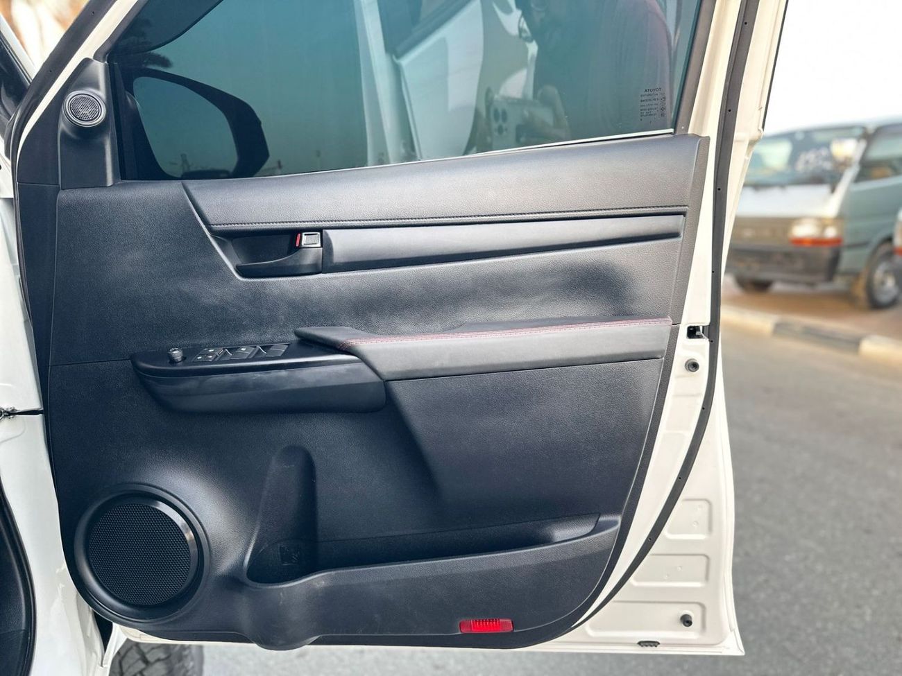 Toyota Hilux HEAVY MODIFICATION | PREMIUM ROOF RACK | SPORTS BAR WITH BASKET | SIDE BODY STICKER | 2.8L DIESEL | 