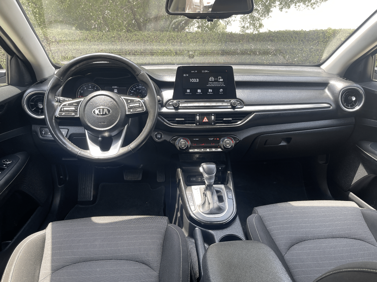 Kia Forte Kia Forte Ex 2020 Black 2.0L 4 GT vin: 3KPF54AD9LE220222    full option Excellent Condition   * CAR 