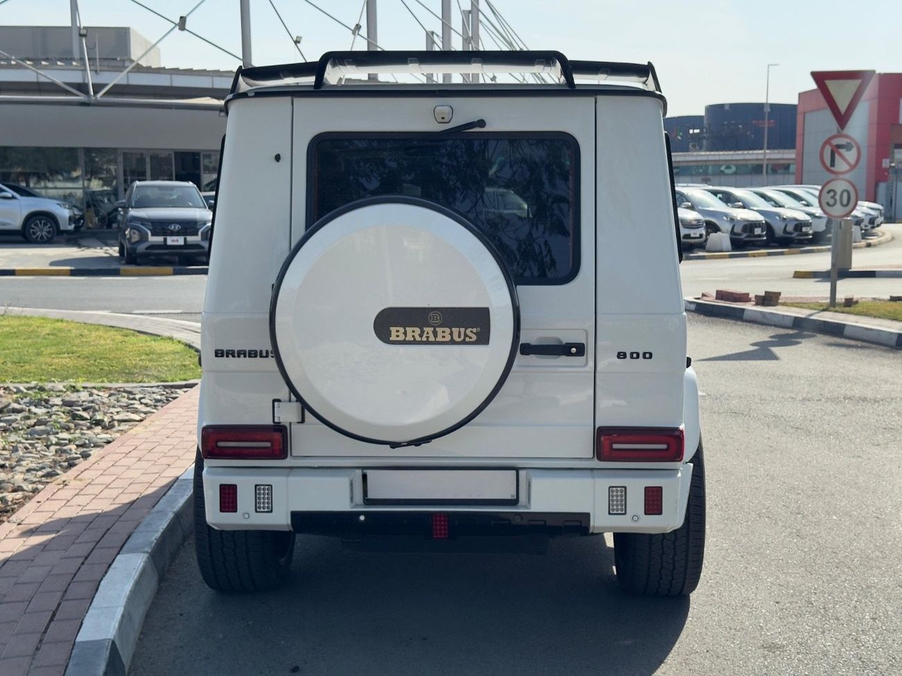 Mercedes-Benz G 500 Std 4.0L (422 HP)