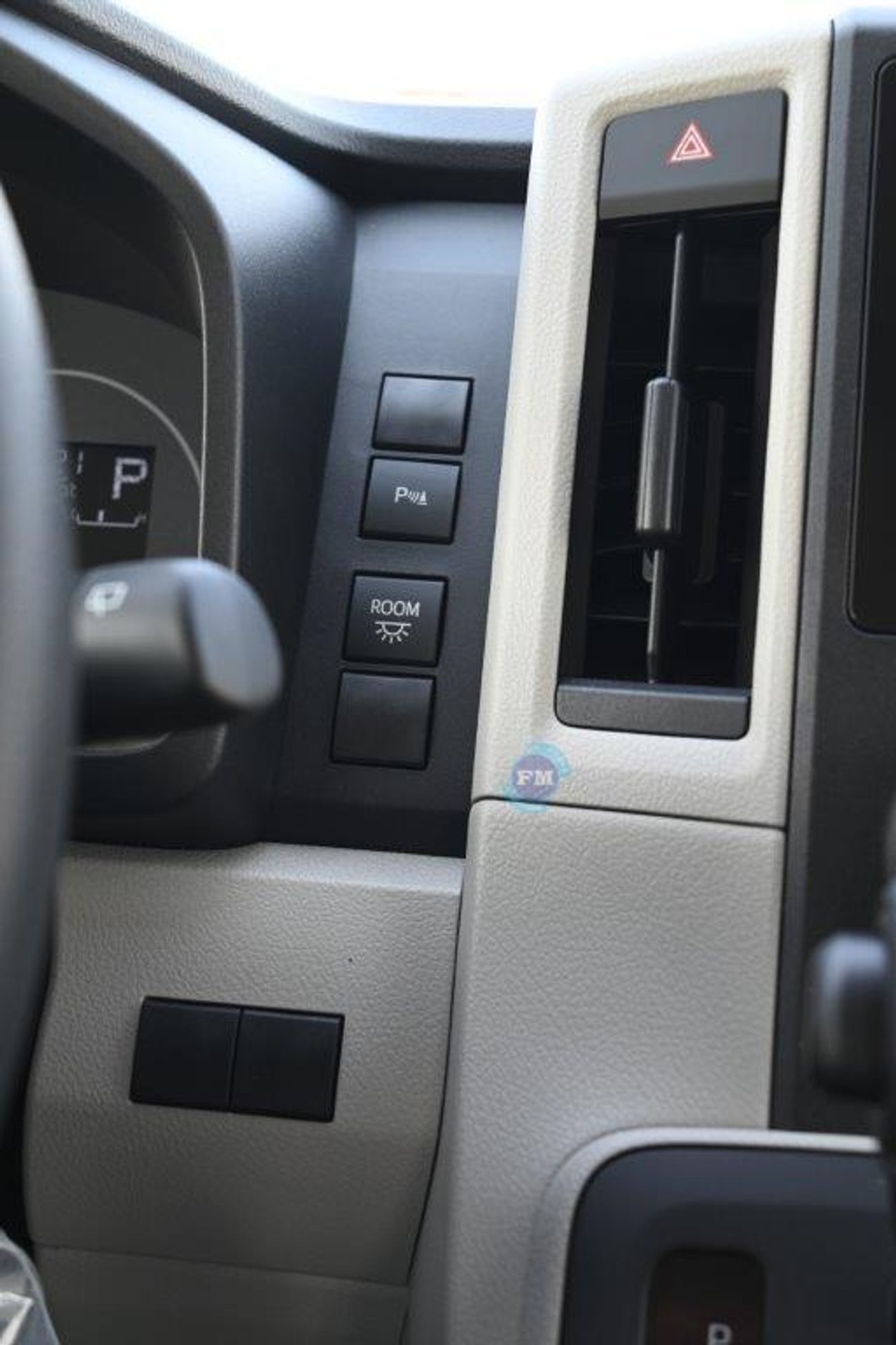 Toyota Hiace High Roof DX 3.5L Petrol Automatic