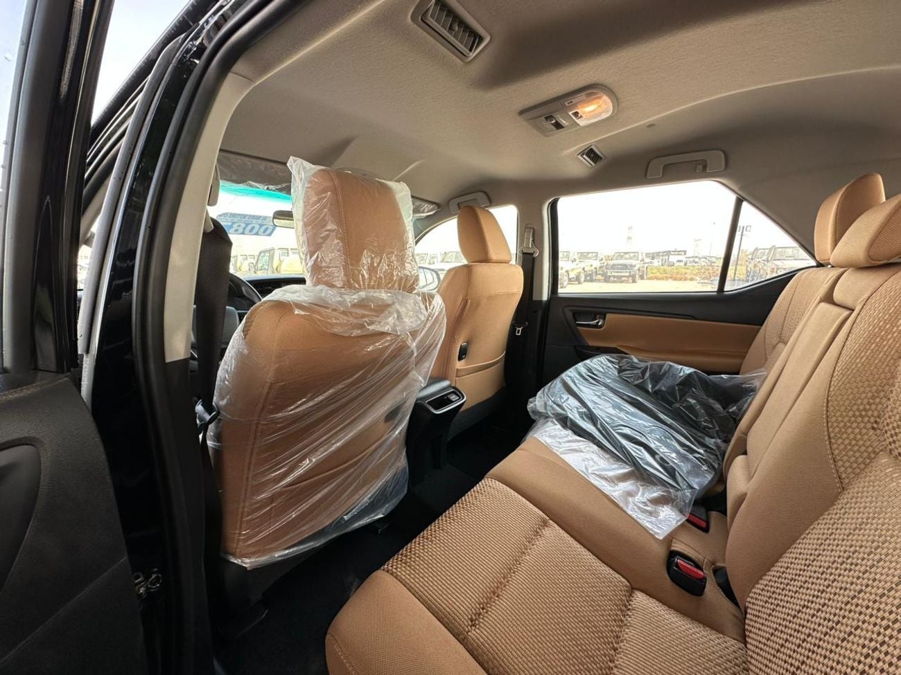 Toyota Fortuner 2025 TOYOTA FORTUNER 2.4 DSL  WHITE/TAN