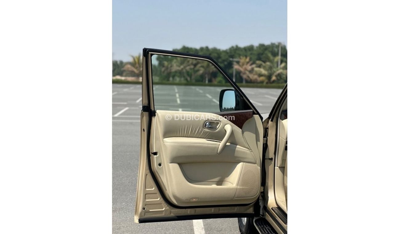 نيسان باترول LE تيتانيوم موديل 2017 خليجي حاله ممتازه جدا من الداخل والخارج فل مواصفات كراسي جلد  وكاميرا خلفيه و